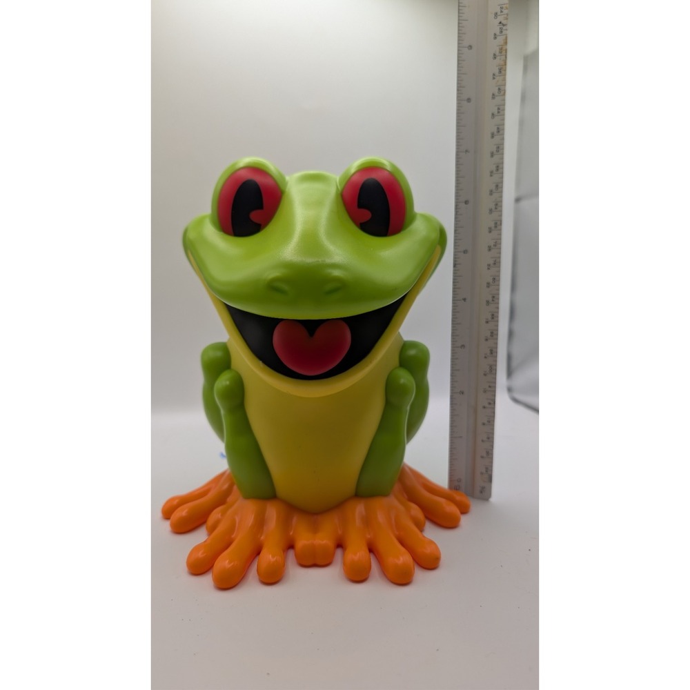 Vintage Rainforest Cafe Cha Cha Red-Eyed Tree Frog Souvenir 3D Sipper Bottle Cup